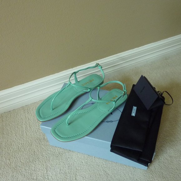 PRADA Green Patent Leather Strap Casual Sandals 7B - Picture 1 of 12